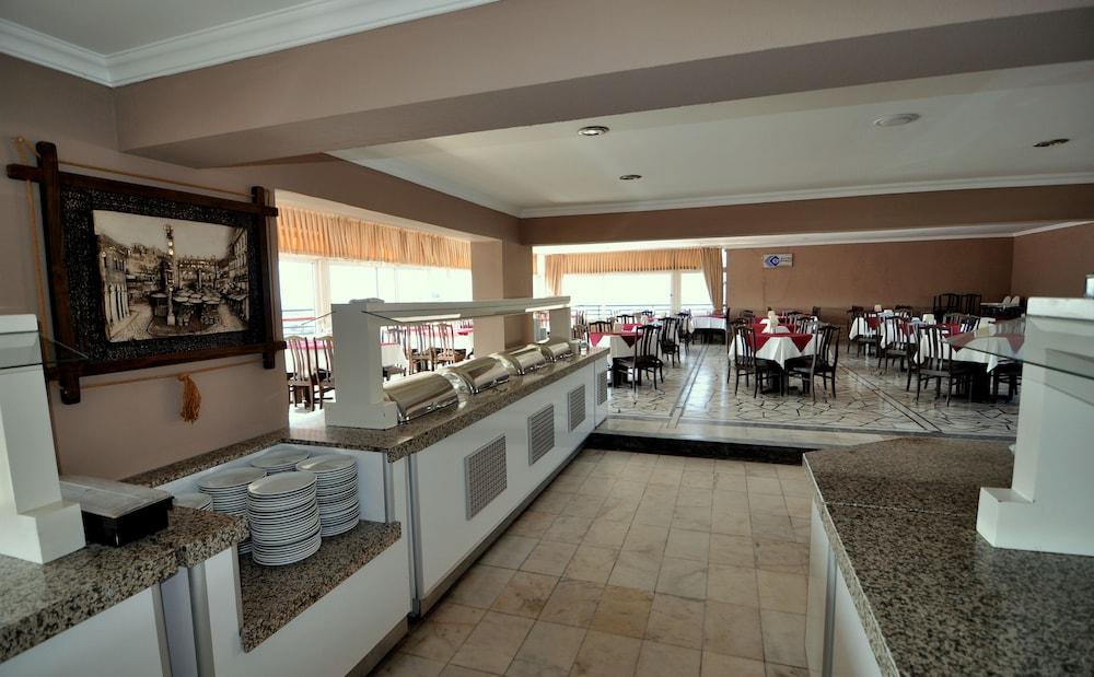 Surtel Hotel Kusadası Exteriér fotografie